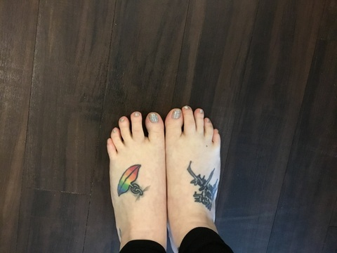 abbyslovelyfeet143 onlyfans leaked picture 1