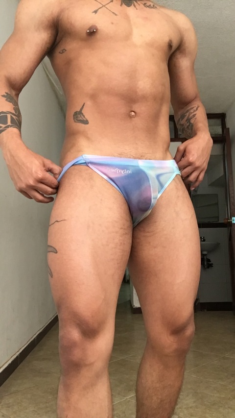 alejoaguilarxxx onlyfans leaked picture 1