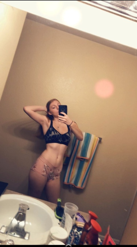 badbitch979 onlyfans leaked picture 1