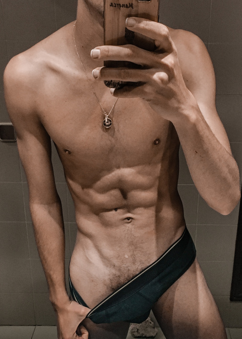 chicomalooo onlyfans leaked picture 1