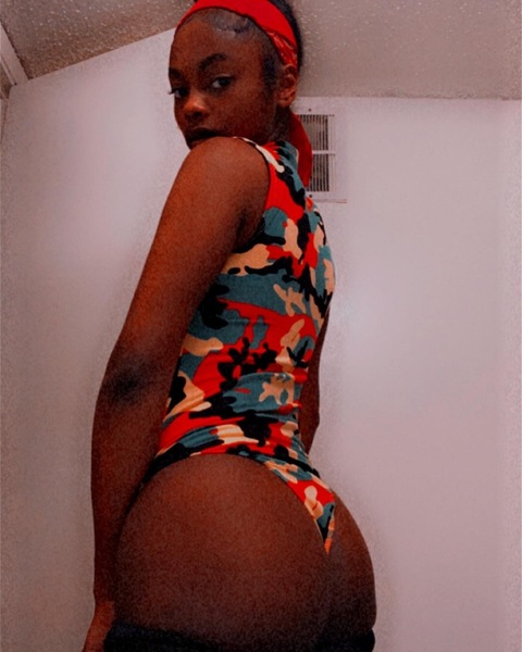 chocolatee2slimm onlyfans leaked picture 1