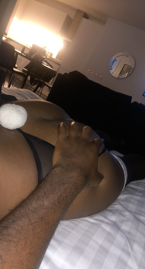 ebony_lustldn onlyfans leaked picture 1