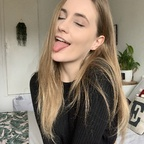 ellierosek onlyfans leaked picture 1