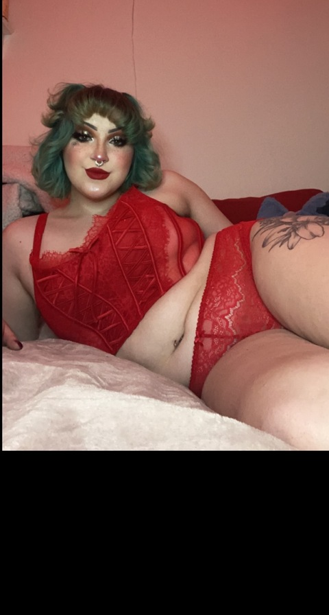 foxy_goth_bimbo onlyfans leaked picture 1