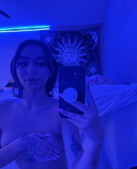 kianakumanixo onlyfans leaked picture 1