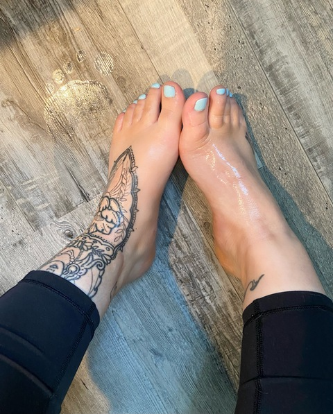 killerfeetxo onlyfans leaked picture 2