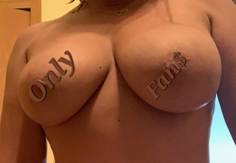 ladyandme onlyfans leaked picture 2