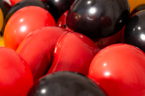 latexnchill onlyfans leaked picture 1