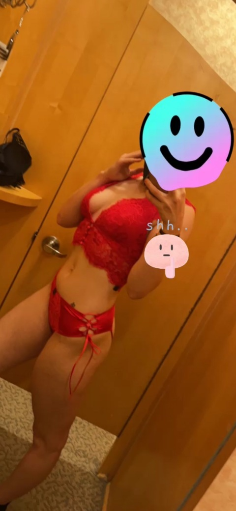 littlfrenchy onlyfans leaked picture 1