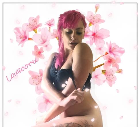 loubootyx onlyfans leaked picture 1