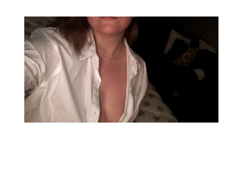 love_annabelle onlyfans leaked picture 1