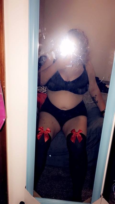 mad.momma onlyfans leaked picture 1