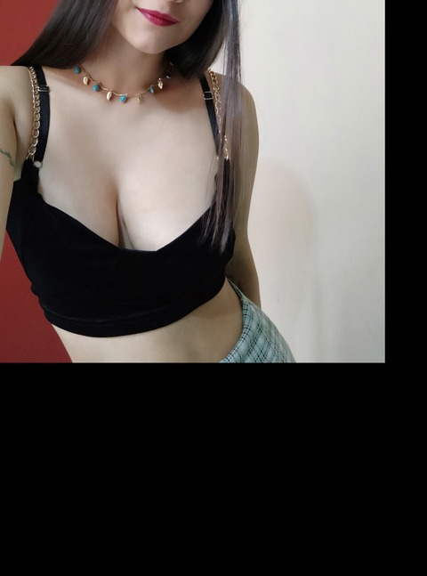 maripaez onlyfans leaked picture 1