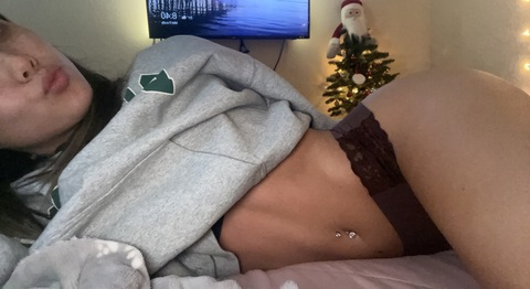 petitemalaya onlyfans leaked picture 1