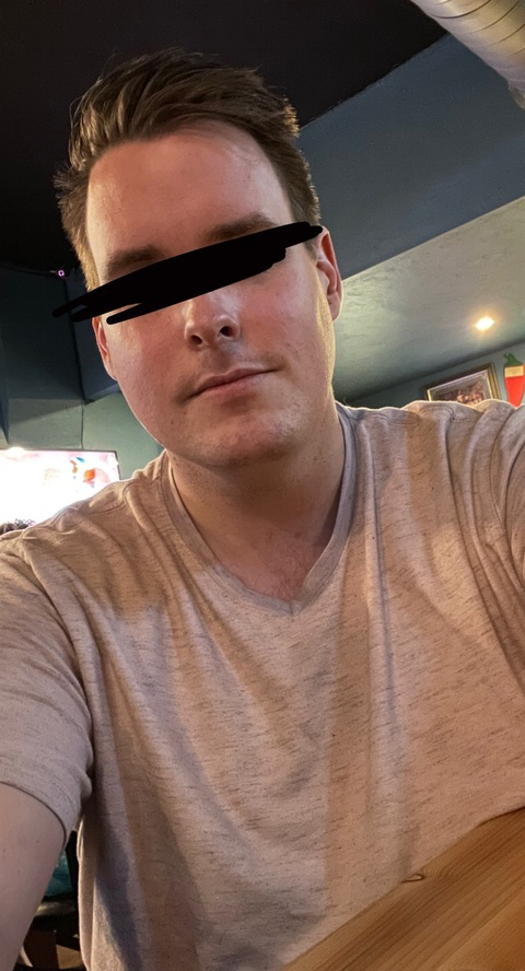 shyguydadbod onlyfans leaked picture 1