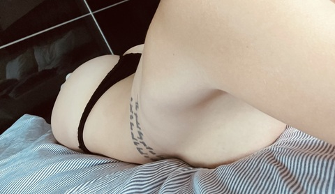 swedenemelie onlyfans leaked picture 1